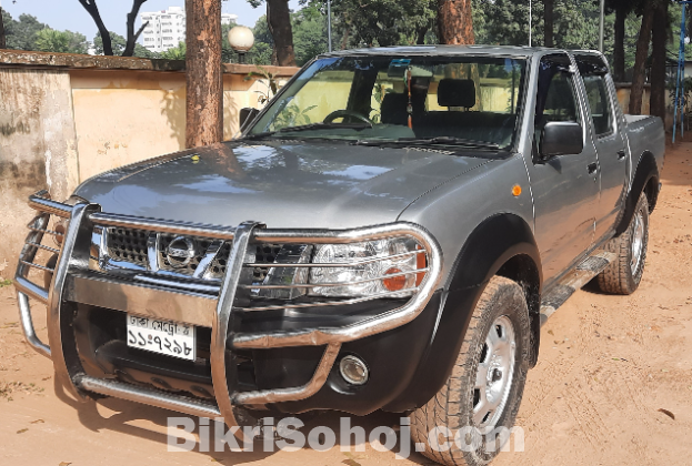 Nissan double cabin pickup 2007